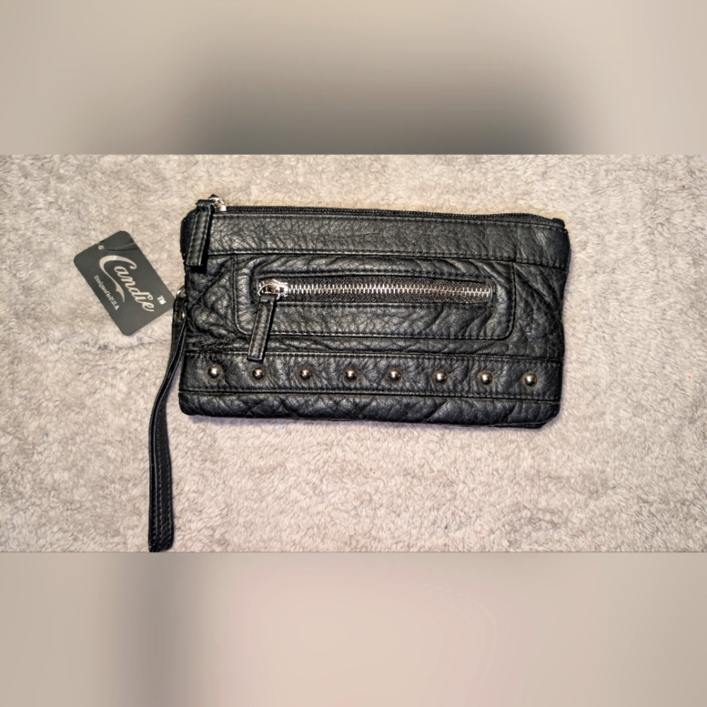 🍭 Vintage 🍭 Candie's Leather Wristlet
